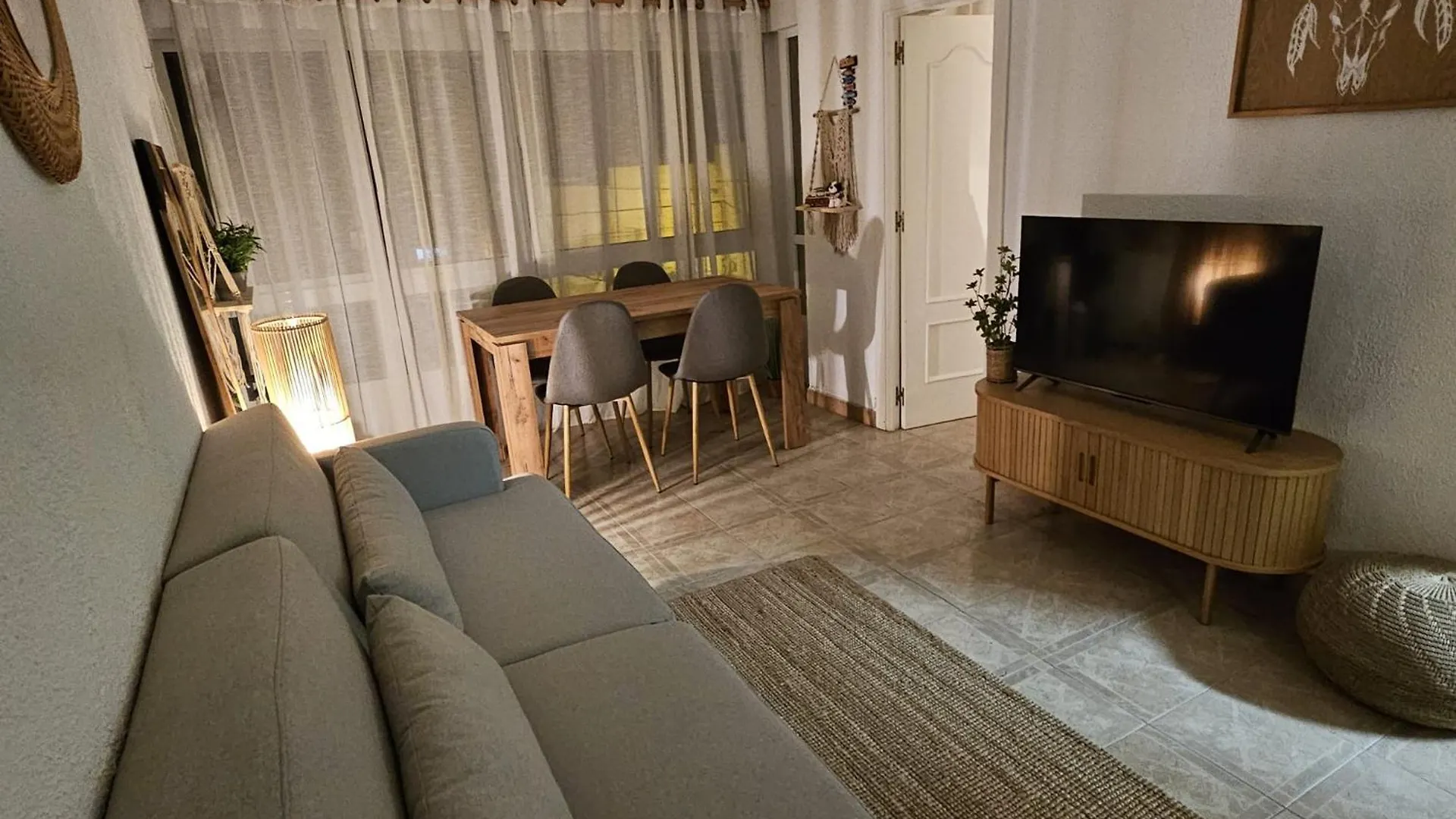 Casa Baelo, 3 Bedroom Apartment In Tarifa, Centric And Close To Old Town And Beaches
